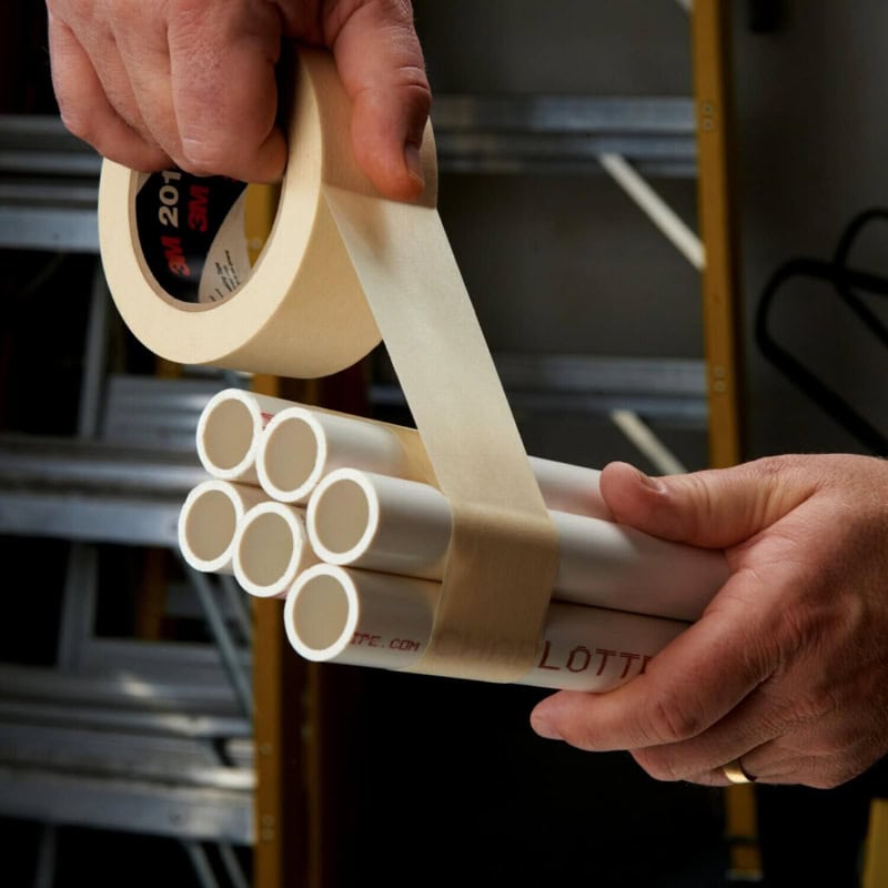 Preview: 3M™ 201E, 30 mm x 50 m, 0,135 mm, Beige, Universal wasserfestes Kreppklebeband, Beliebt für Maler- und Lackierarbeiten