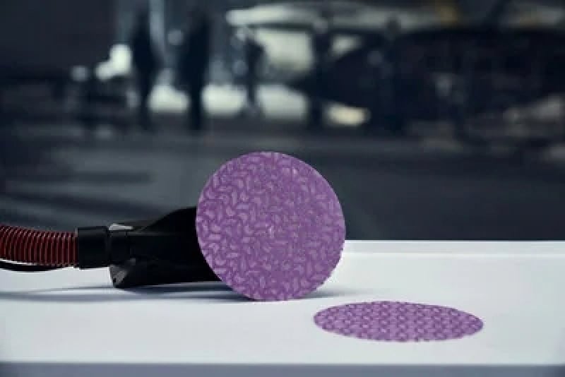 Preview: 3M™ Xtract™ Cubitron™ II 710W 34641, Ø 34 mm, P320+, 12.000 U/Min., Gitternetz, Kletthaftend, Premium Schleifscheibe mit Präzisions-Keramikkorn