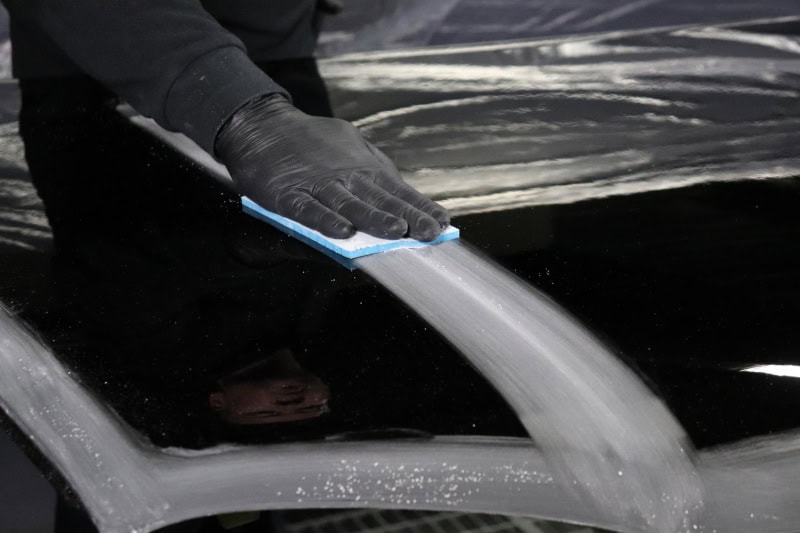 Preview: 3M™ Hookit™ Flexible Feinschleifstreifen 33531, 139 x 172 mm, A, P400, Ungelocht, Feinschleifstreifen mit Aluminiumkorn, Für Nass- oder Trockenschliff