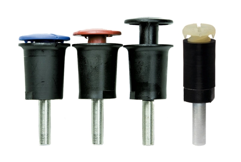 Preview: 3M™ Roloc™+ Spanndorn ZR-AC 9989, Nr. 5, Ø 14 x 3 mm, 6 mm Schaft, Roloc™+ Spanndorn für Roloc™+ & Scotch-Brite™+ Schleifscheiben mit Lochung