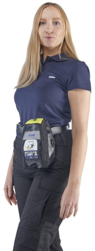 Preview: Dräger® PARAT® Kunststoff Hüftgurt R53026, Schwarz, Dekontaminierbar, Für Dräger® PARAT® 4720 / 4730 / 5520 / 5530 / 7520 / 7530 Fluchthauben, Zum Tragen des Soft Pack / Hard Case an der Hüfte