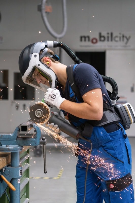 Preview: Dräger® X-plore® 8500 Starterpaket mit Helm VN00872, TH3, Partikel- Gase- & Dämpfeschutz, Schwer-Industrie, Teile: [R59545, 3729120, R59600, 6739730, 6739535, R59563, R59564, R63425]