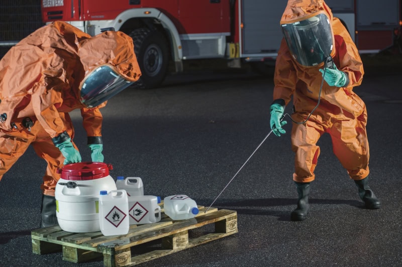 Preview: Dräger® X-am® Pumpe 8327100, Zur Fernprobenahme von Gasen, Für Dräger® X-am® 2500 / 2800 / 5000 / 5600 / 5800