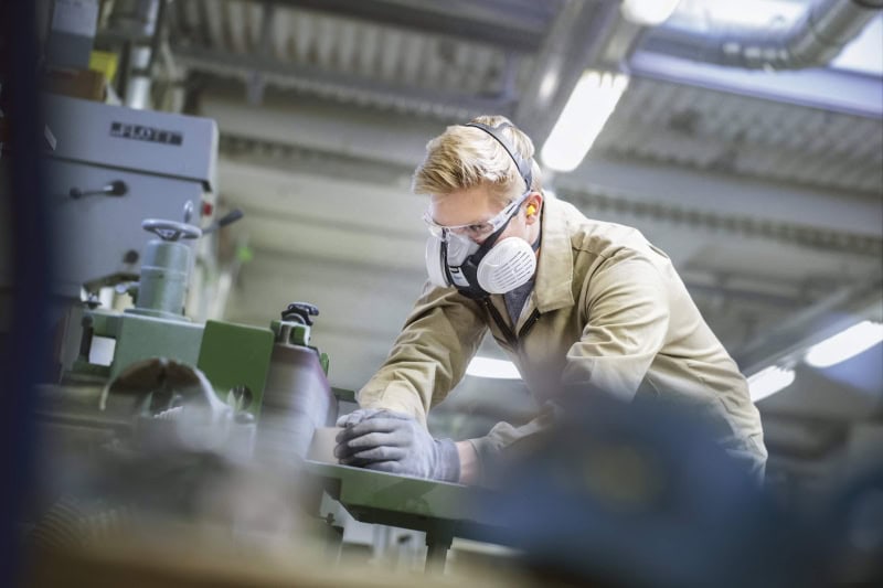 Preview: Dräger® X-plore® 3300 Gasmaske / Halbmaske Lackierer Set 3708070, Größe L, A2 P3 R D Kombinationsfilter, Soft TPE, Dräger® Bajonett-Klick Filteranschluss
