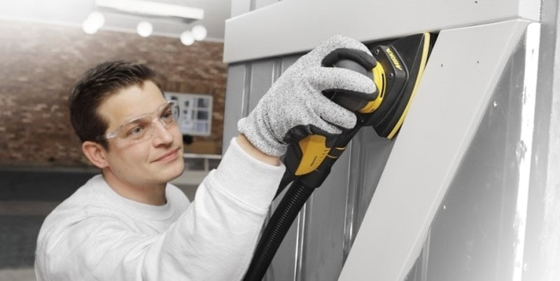 Preview: Mirka® Gold 2366909912, Ø 90 mm x 93 mm x 93 mm, P120, 6-fach Gelocht, Kletthaftend, Delta Schleifscheibe mit Aluminiumkorn