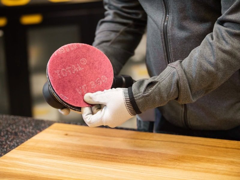 Preview: Mirka® Mirlon Total 8122301037, Ø 225 mm, P360, A, Sehr fein, Rot (VF), Vliesscheiben mit Aluminiumkorn, Für Reinigungs- und Vorbereitungsarbeiten an Werkstücken