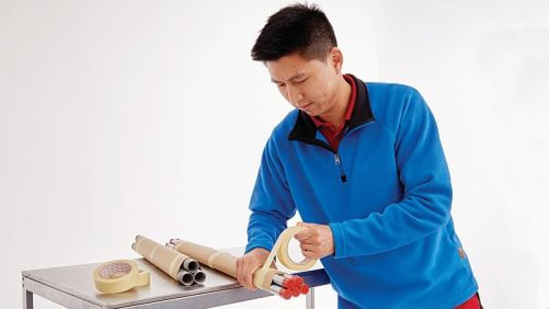 Preview: tesa NOPI® 4349, 50 mm x 50 m, 0,11 mm, Beige, Universal Standard Kreppklebeband, Beliebt für allgemeine Abdeck- und Haltezwecke