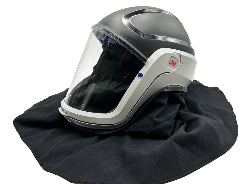 Preview: 3M™ Versaflo™ M-406 Visierhelm, TH3, Klar, Komfort Abdichtung, Polycarbonat Visier, Integralvisierhelm mit strapazierfähiger komfortabler Hals- & Schulterabdeckung