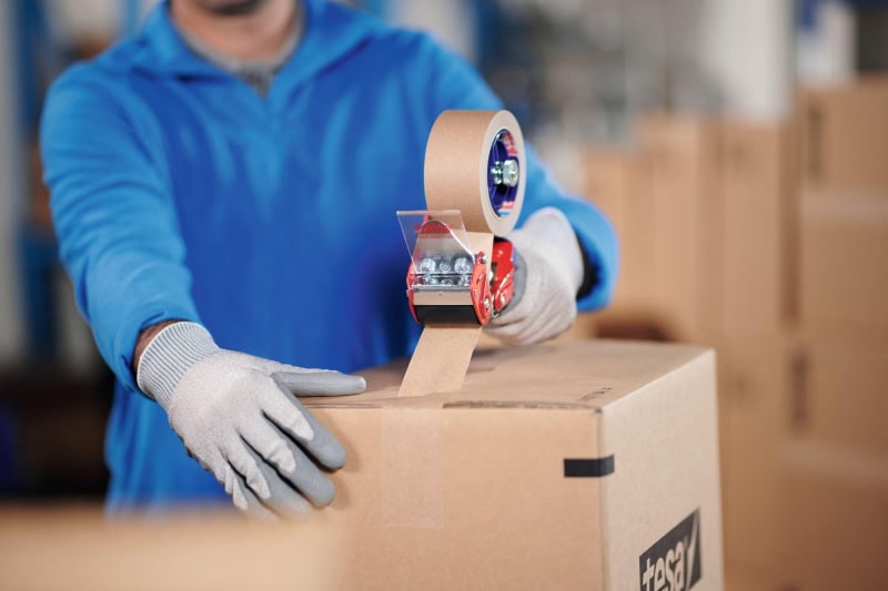 Preview: tesa® 4713, 50 mm x 50 m, 0,125 mm, Braun, Recycling freundlich, Sortenrein, FSC® Papier Verpackungsklebeband aus verantwortungsvollen Quellen