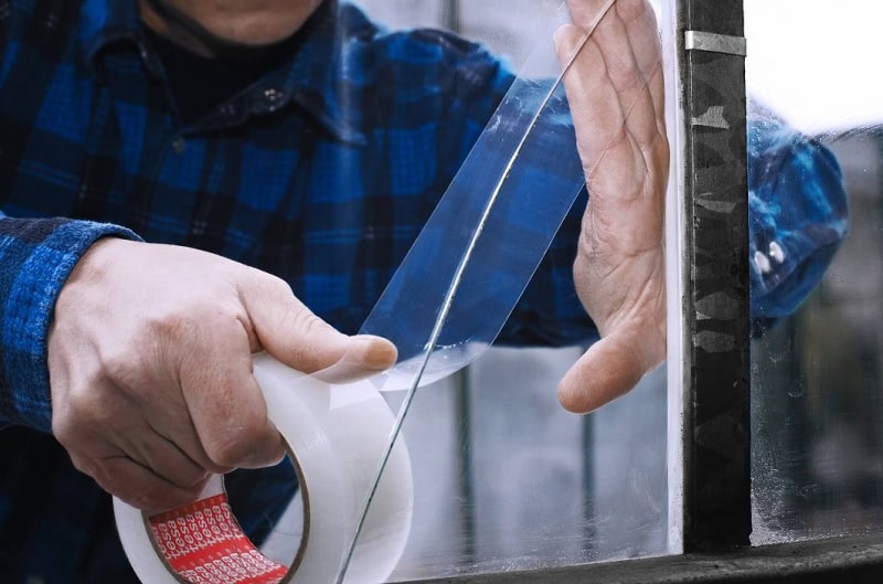 Preview: tesa® 4668, 100 mm x 33 m, 0,14 mm, Transparent, Polyethylen-Folienband