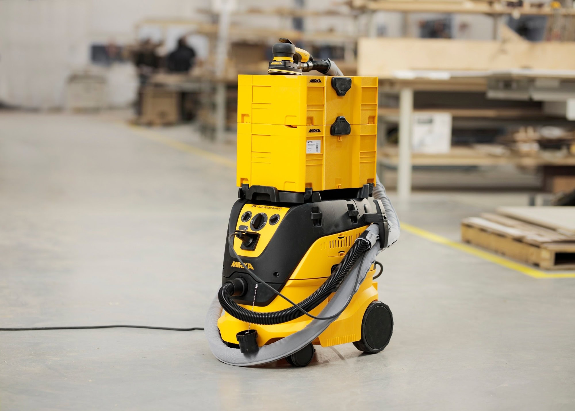Mirka® Industrie Staubsauger 1230 M AFC 8999220111, 30 Liter, Nass & Trocken, 0,63 PS / 1200 Watt, 4.500 L/.Min., Staubklasse M, Anti Statisch (ESD), Automatische Filterreinigung, Auto Start, Für staubfreies Schleifen & Arbeiten am Arbeitsplatz