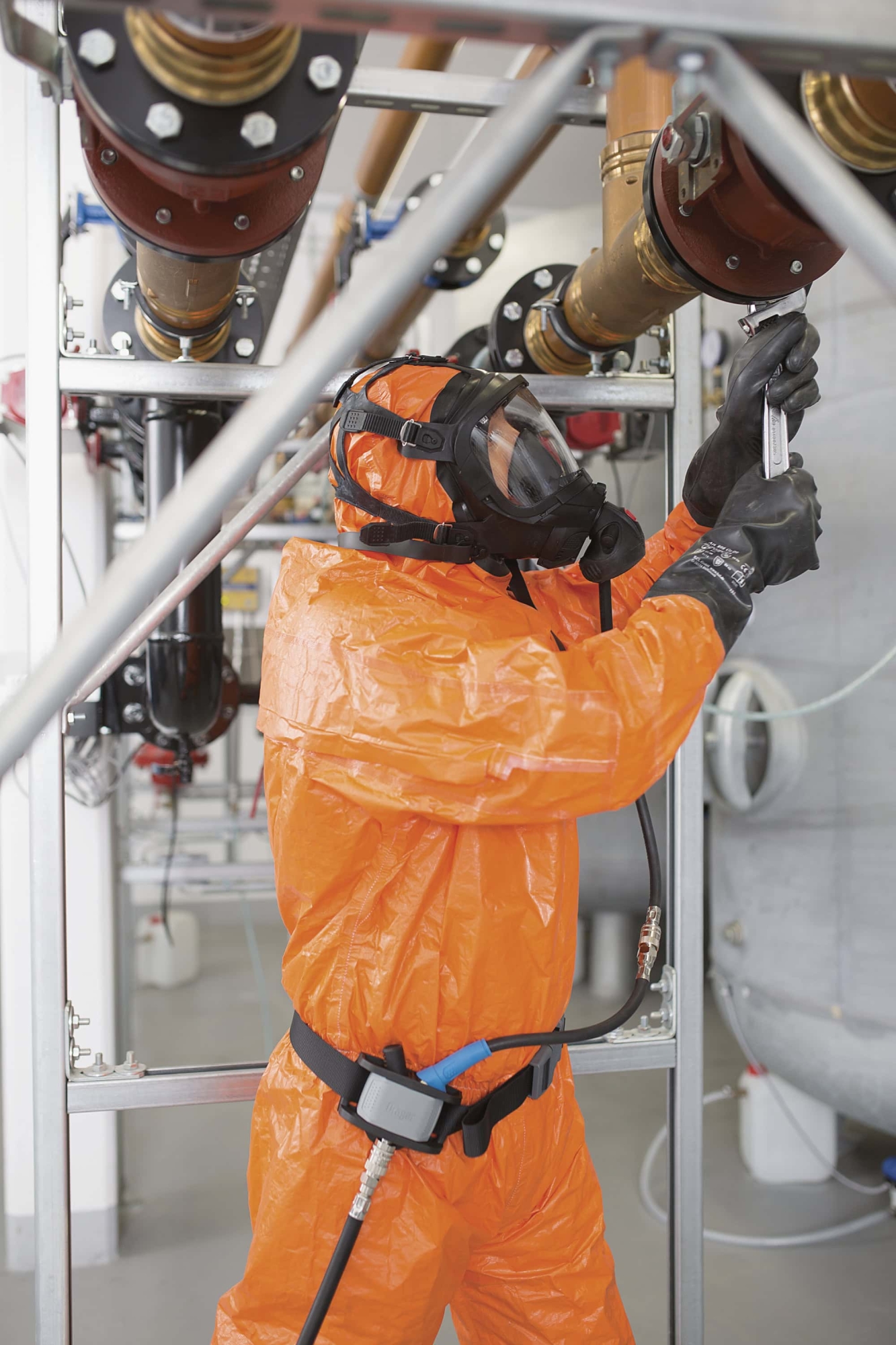 Preview: Dräger® PAS® X-plore® Druckluft Einheit 3363584, Ohne Hüftgurt, 4A/3B, Passend für Halb- & Vollmasken mit Lungenautomat, Partikel- Gase- & Dämpfeschutz, Für Anwendungen in Industrie und Gesundheitswesen
