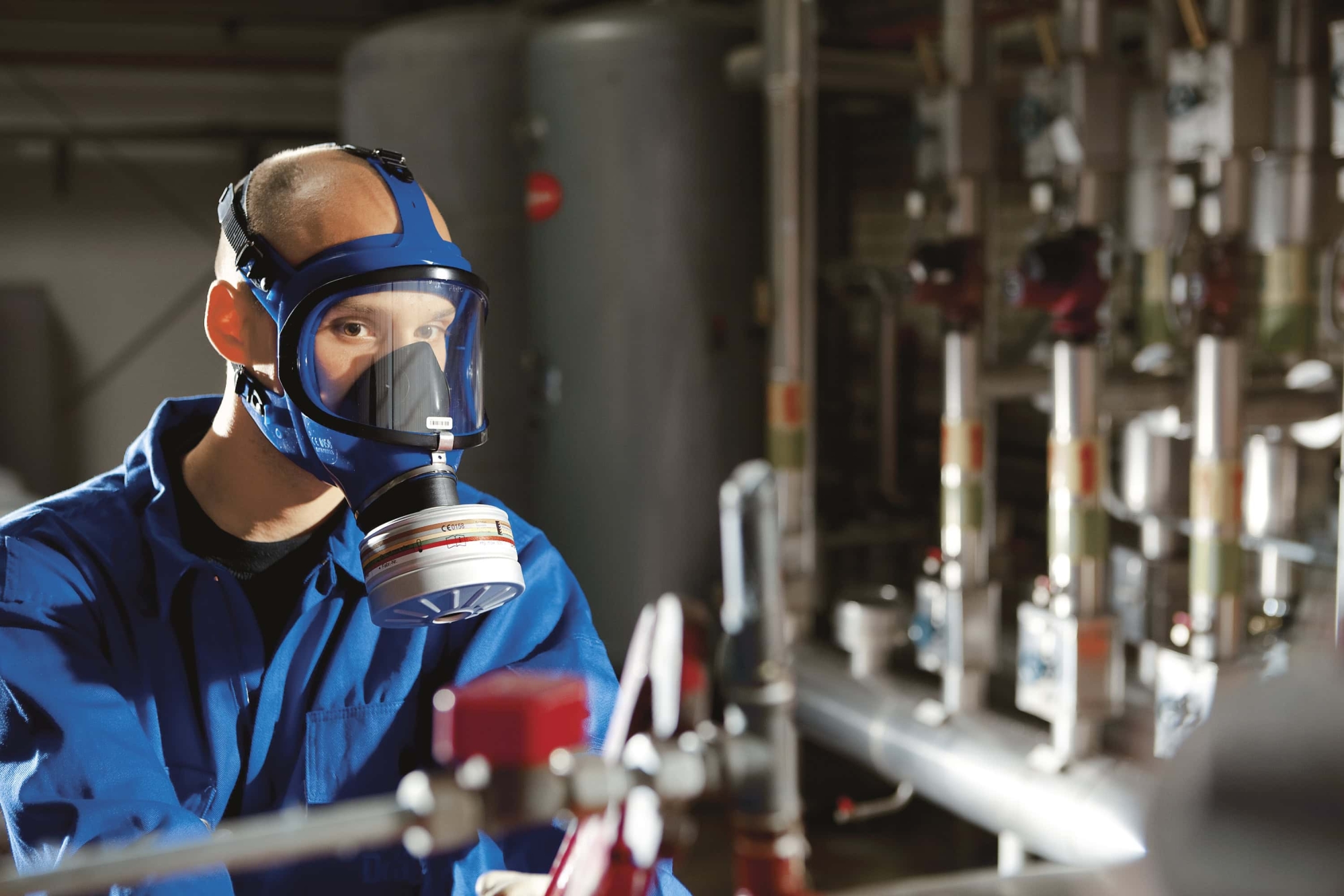 Preview: Dräger® X-plore® 6570 Gasmaske / Vollmaske R55790, Universalgröße, Schlagfeste Polycarbonat Sichtscheibe, Silikon Maskenkörper, Edelstahlrahmen, RD40 Filteranschluss [NATO Standard], Für Industrieeinsatz