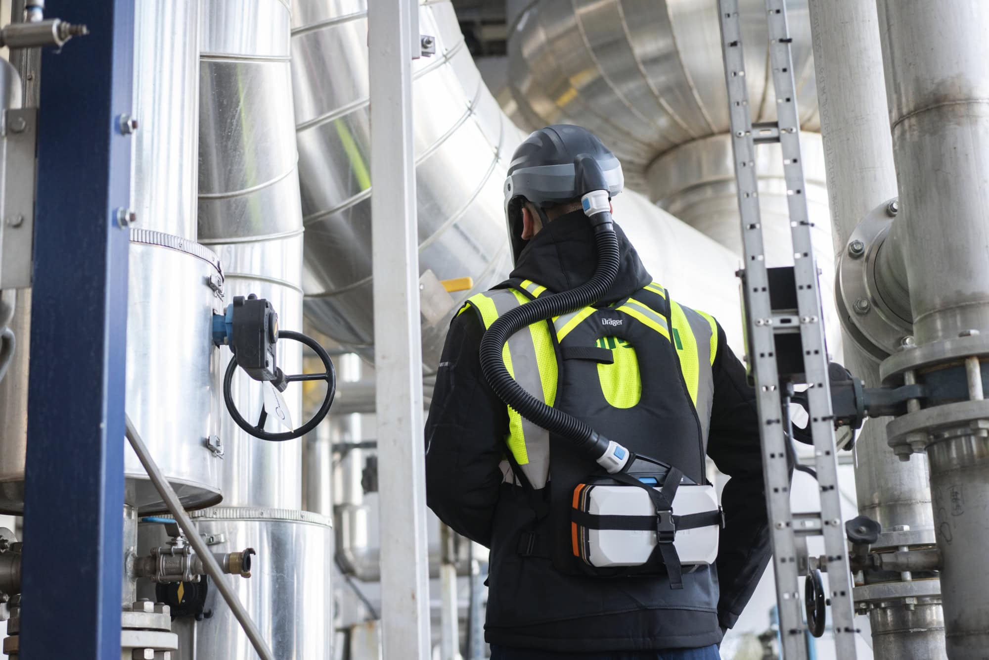 Preview: Dräger® X-plore® 8700 Gebläseatemschutz Set X-plore-8700-HIK6, TH3, Partikel- Gase- & Dämpfeschutz, EX-Schutz, Schwer-Industrie, Teile: [R59560, 3729120, R59600, 6739730, 6739535]