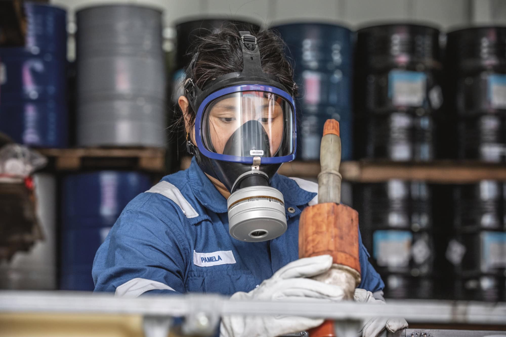 Dräger® X-plore® 6300 Gasmaske / Vollmaske Chemiearbeiter Multikit 3735970, Universalgröße, A2B2E2K2 Hg P3 R D Kombinationsfilter, Kratz- & UV beständige PMMA Sichtscheibe, EPDM Maskenkörper, Blauer Kunststoffrahmen, RD40 Filteranschluss [NATO Standard]