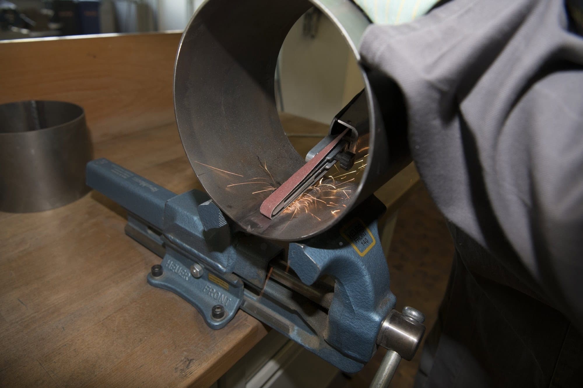 Preview: KLINGSPOR CS 310 XF Schleifband 149565, 13 mm x 455 mm, P80, A, F4G, Aluminiumkorn, Für Edelstahl und Metall Universal