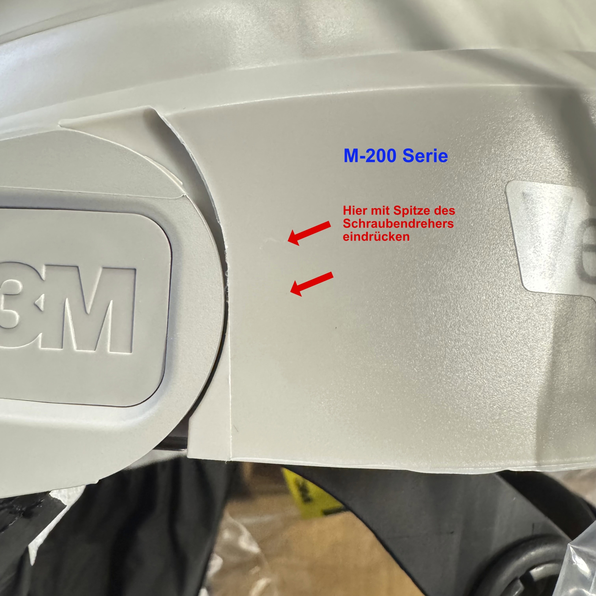 Preview: 3M™ Peltor™ Gehörschutz Adapter Z3AF/2, Linke Seite + Rechte Seite, Für die Montage von 3M™ P3* Helmbefestigungs Gehörschutzlösungen an Versaflo™ Kopfteile & Speedglas™ Schweißmasken