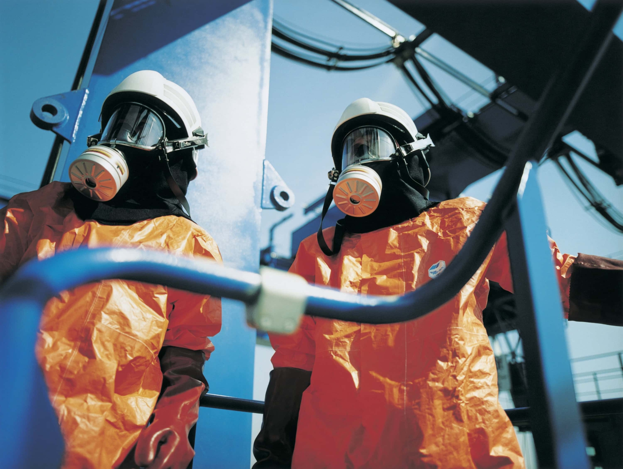 Preview: Dräger® X-plore® Katastrophenschutz Set 3735968, 40 mm NATO Rundfilter Anschluss, Universalgröße, CBRN NATO Zivilschutz Gasmasken Set