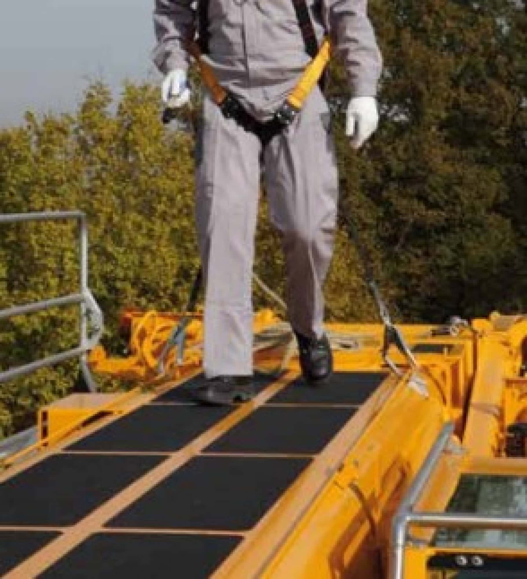 3M™ Safety-Walk™ SW4SC50, Serie 700 Extra Stark (Typ 4), 50 mm x 18,3 m, 1,7 mm, Schwarz (Nr. 710), Rutschfestigkeit: R 13, Anti-Rutsch Belag