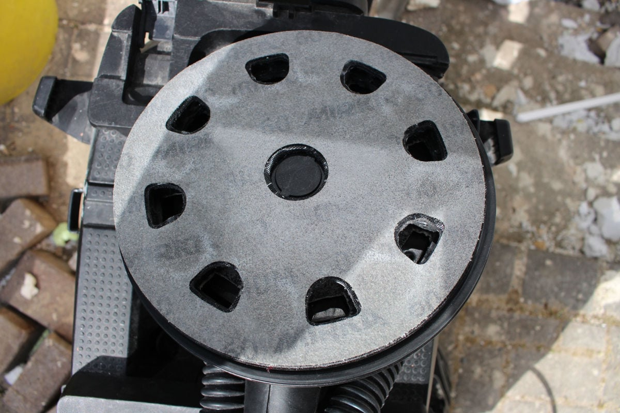 Mirka® Iridium® STYRO Schleifscheiben 246CU02560, Ø 225 mm, P60, 9-fach Gelocht, Kletthaftend, Schleifscheibe mit Keramik- und Aluminiumkorn für den Styropor Schliff
