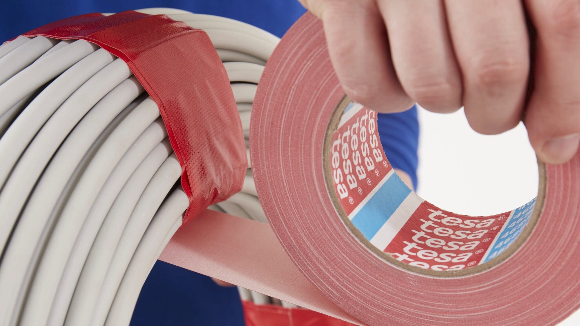 Preview: tesaband® Gewebeband 4688, 50 mm x 50 m, 0,26 mm, Schwarz, PV0, Allrounder & Reparatur Klebeband
