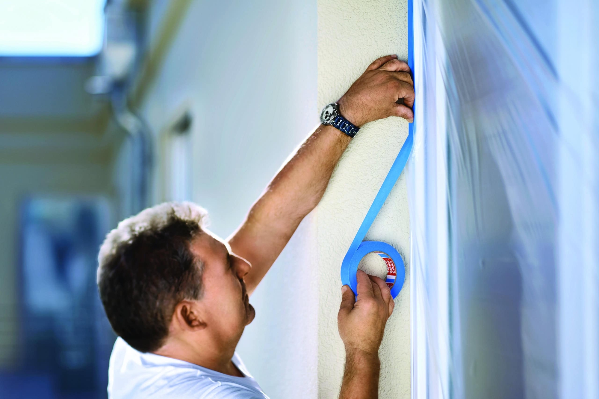 Preview: tesa® Professional 4440, 25 mm x 50 m, 0,11 mm, Blau, Präzisionkrepp Außen UV PLUS