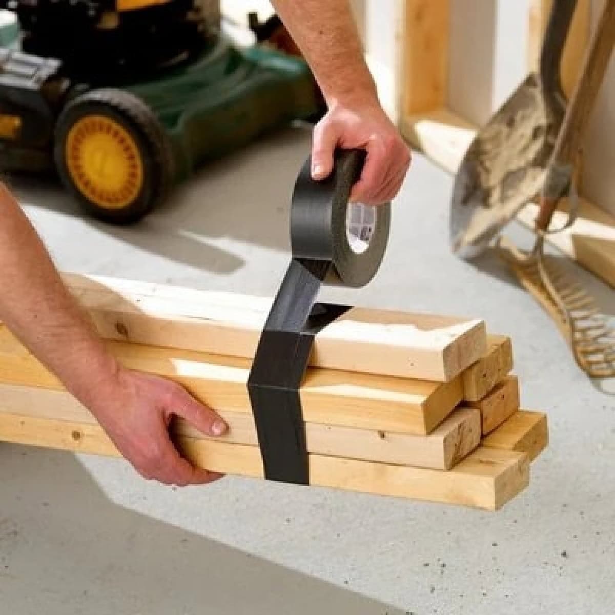 3M™ Scotch® DT17, 48 mm x 32 m, 0,42 mm, Schwarz, Hochleistungs Gewebeklebeband