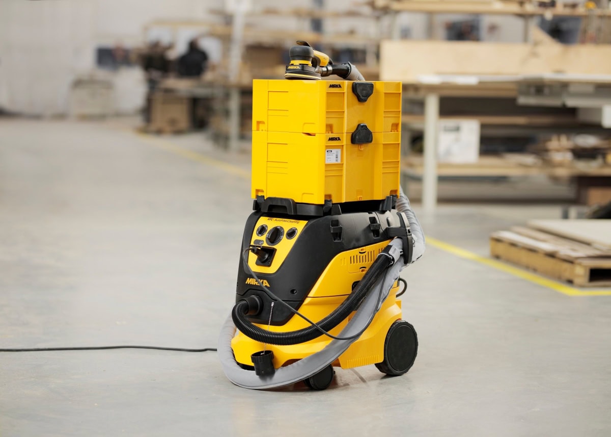 Mirka® Industrie Staubsauger 1230 M AFC 8999220111, 30 Liter, Nass & Trocken, 0,63 PS / 1200 Watt, 4.500 L/.Min., Staubklasse M, Anti Statisch (ESD), Automatische Filterreinigung, Auto Start, Für staubfreies Schleifen & Arbeiten am Arbeitsplatz
