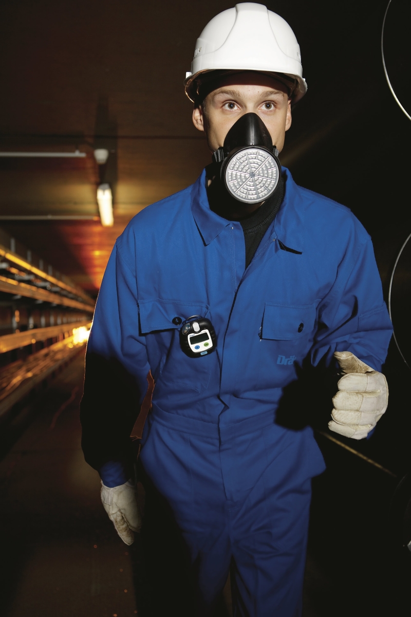 Dräger® PARAT® 3100 Flucht Gasmaske / Halbmaske 3704476, ABEK15 Filter für mind. 15 Min. Schutz, Filter uneingeschweißt, Universalgröße, Fluchtmaske zum Schutz gegen organische, anorganische, saure Gase & Dämpfe, Ammoniak & org. Ammoniakderivate