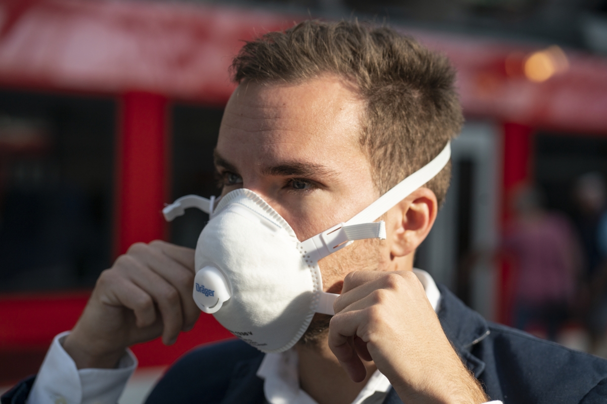Dräger® X-plore® Vorgeformte Atemschutzmaske / Partikelmaske 1330 V FFP3 NR D 3951216, Größe M / L, Hygienisch einzelverpackt, VarioFlex™ Kopfband, Mit Ausatemventil, Schützt effektiv gegen Feinstäube und Partikel