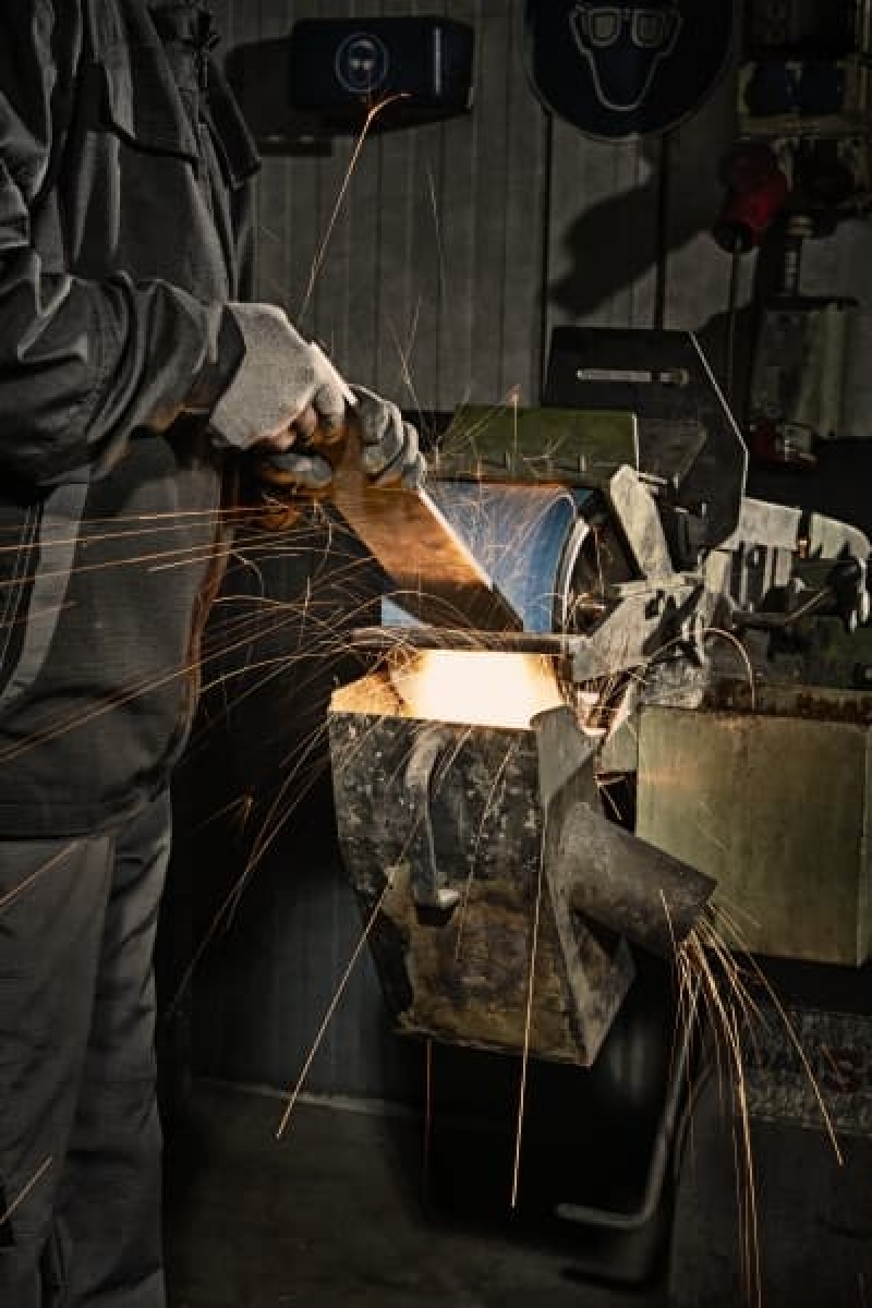 KLINGSPOR CS 411 Y Schleifband 62938, 75 mm x 2000 mm, P60, Z, F4G, Zirkonkorund, Für universal Metall, Stahl und Edelstahl Schleifanwendungen