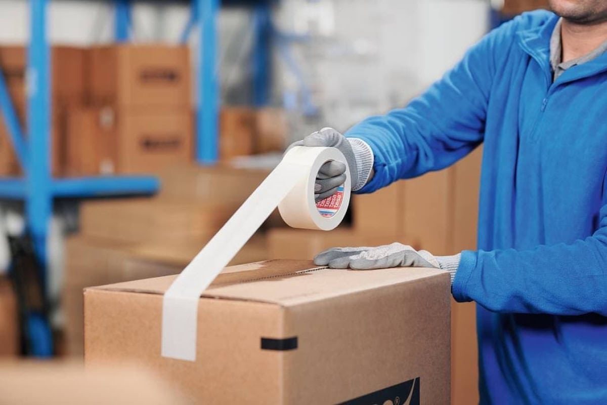 tesa® 4713, 50 mm x 50 m, 0,125 mm, Weiß, Recycling freundlich, Sortenrein, FSC® Papier Verpackungsklebeband aus verantwortungsvollen Quellen