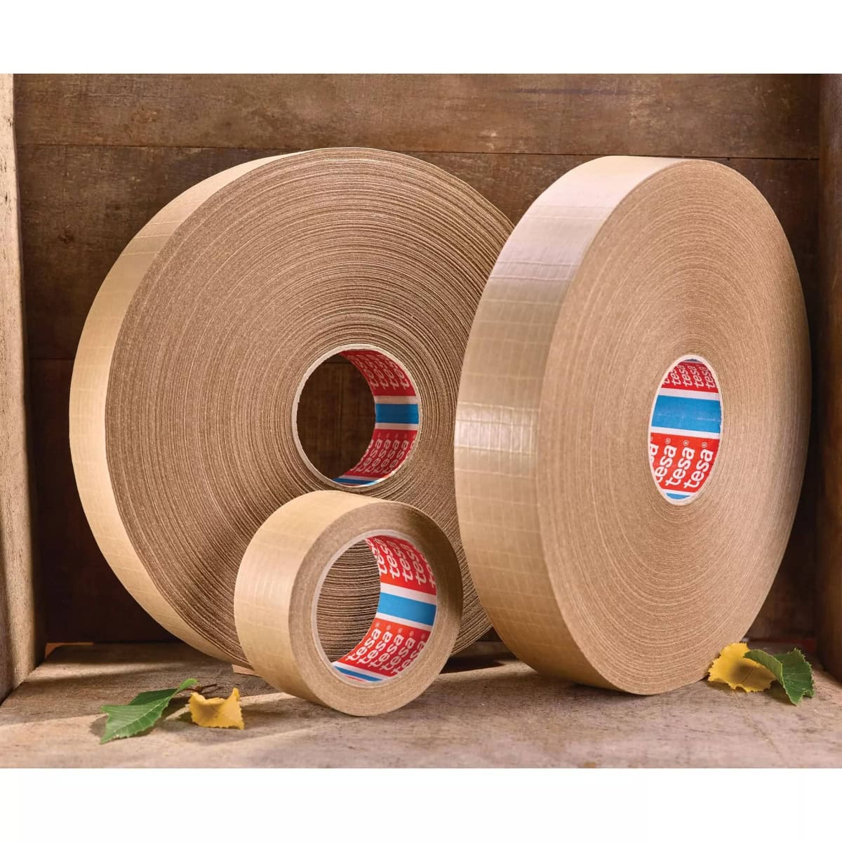 tesa® 60013, 50 mm x 25 m, 0,210 mm, Braun, PV 0, Recycling freundlich, Sortenrein, Glasfaserverstärktes FSC® Papier Verpackungsklebeband aus verantwortungsvollen Quellen