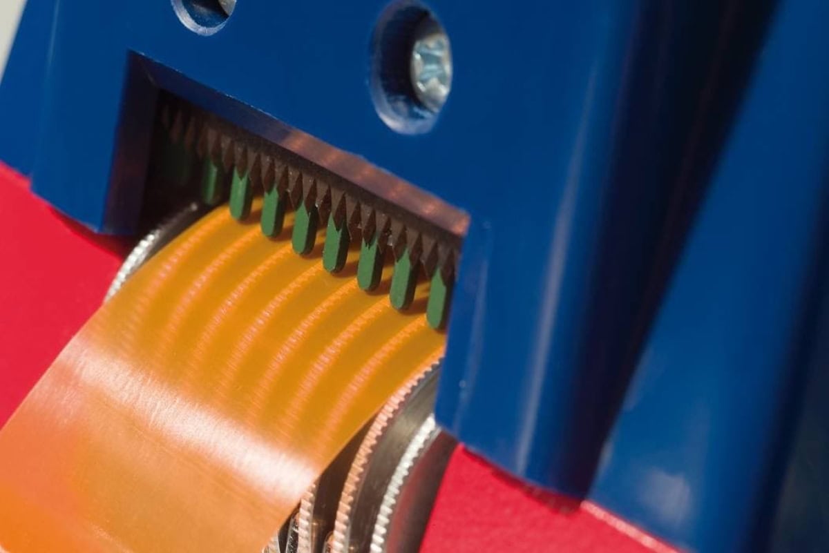 tesa® Automat 6038, 30 mm Aufnahme, 1 - 100 mm Spendelänge, Halbautomatischer Tischabroller
