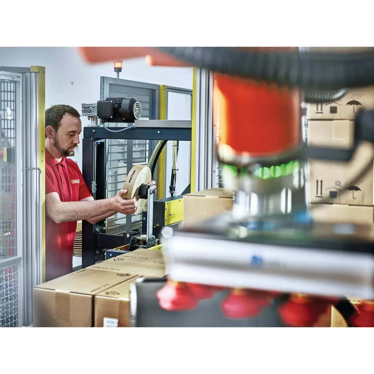 tesa® 60408, 50 mm x 50 m, 0,125 mm, Braun, PV 0, Recycling freundlich, Sortenrein, Biobasiertes FSC® Papier Verpackungsklebeband aus verantwortungsvollen Quellen
